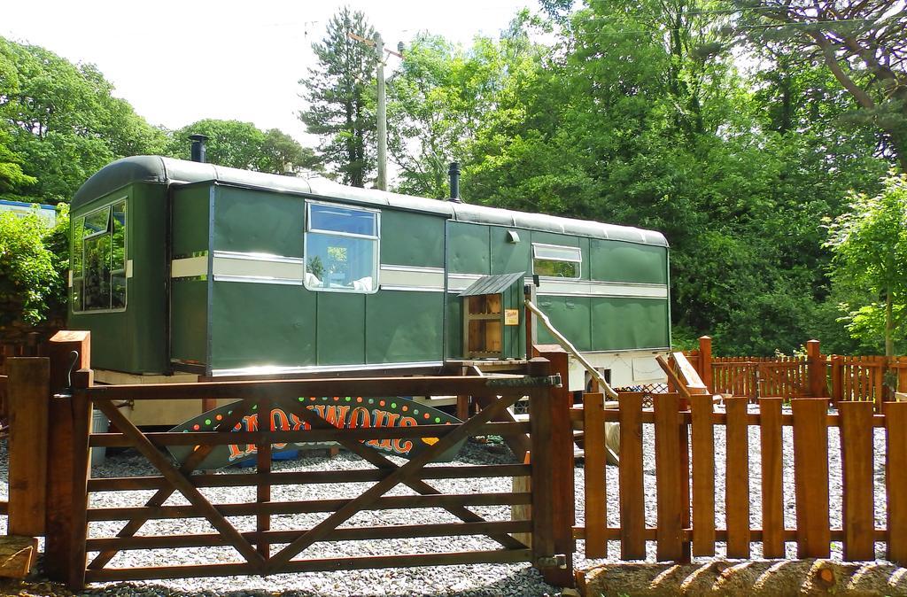 Showman'S Wagon At Coed Cae Dolgellau Εξωτερικό φωτογραφία